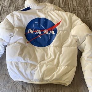 WHITE NASA PUFFER JACKET SIZE SMALL
